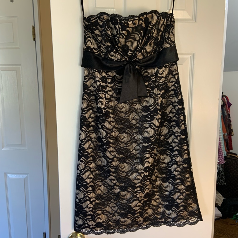 White House Black Market Strapless lace dress 2